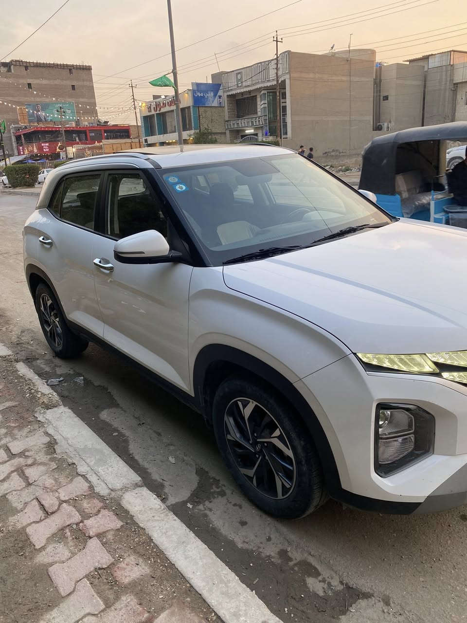 هونداي كريتا 2023 خليجيه فول مواصفات
ضمان وصيانه وكاله الاولى(موتورز) 
صيانتها الدورية في الشركة
فتحه سقف بانوراما
دخول ذكي تشغيل عن بعد
مري شفط شاير بل مري
حساسات خلفي
سايد بريك بصمه
شاحن واير ليس
شاشه كبيره
جديده جدا مكفوله كفاله عامه من صبغ ولبارد
ماشيه 28 الف كيلو
مكانها بغداد الدورة
***********واتساب بي سعرها 158
