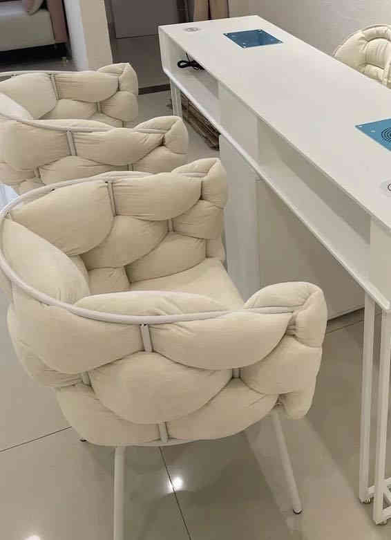 كرسي درجة اولى 
سعر 85 الف مع توصيل 
جديد مغلف 
بالكارتون 
واتس اب 
***********
