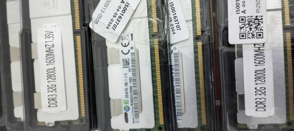 يا الله اللهم صل على محمد وال محمد خاص بالحاسبات شنو اليعجبك راسلني


**إذا كنت صاحب هذا الإعلان وتريد حذفه لأي سبب، رجاءا أرسل رسالة إلى الدعم الفني**