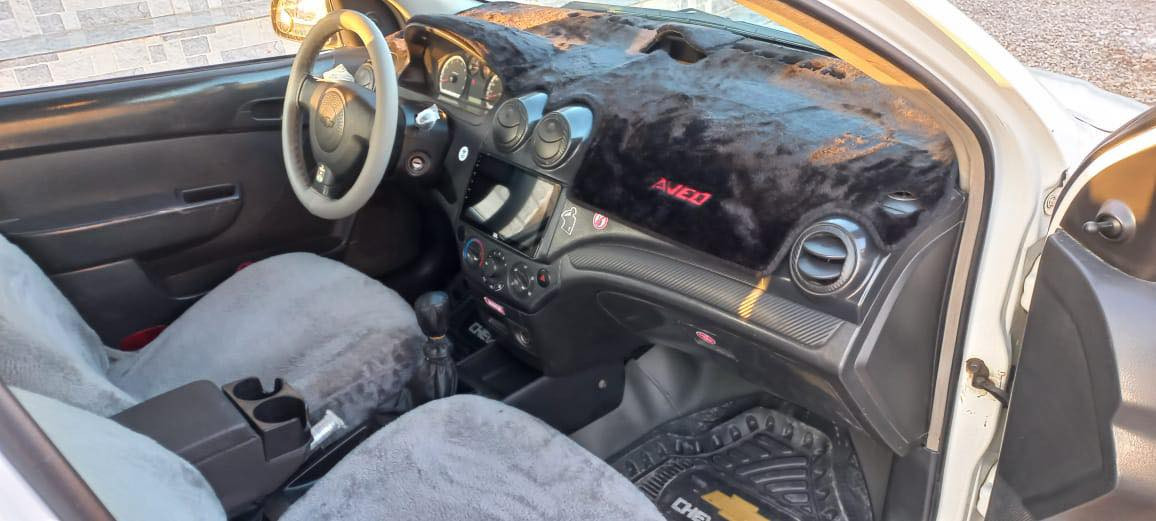 السلام عليكم للبيع افيو موديل 2008رقم دولي كركوك راعيه الشرعي بل بيجي شرط التحويل بيه تبديل قطعتين فقط بدون دواخل سياره حلوه تايرات اربعه جدد صدره نضيف كهربائيات كله شغاله السياره مايعوزه اي شي كامله مكمله محرك وگير خير من الله
         السعر (60) وبيه مجال

للاستفسار
***********
