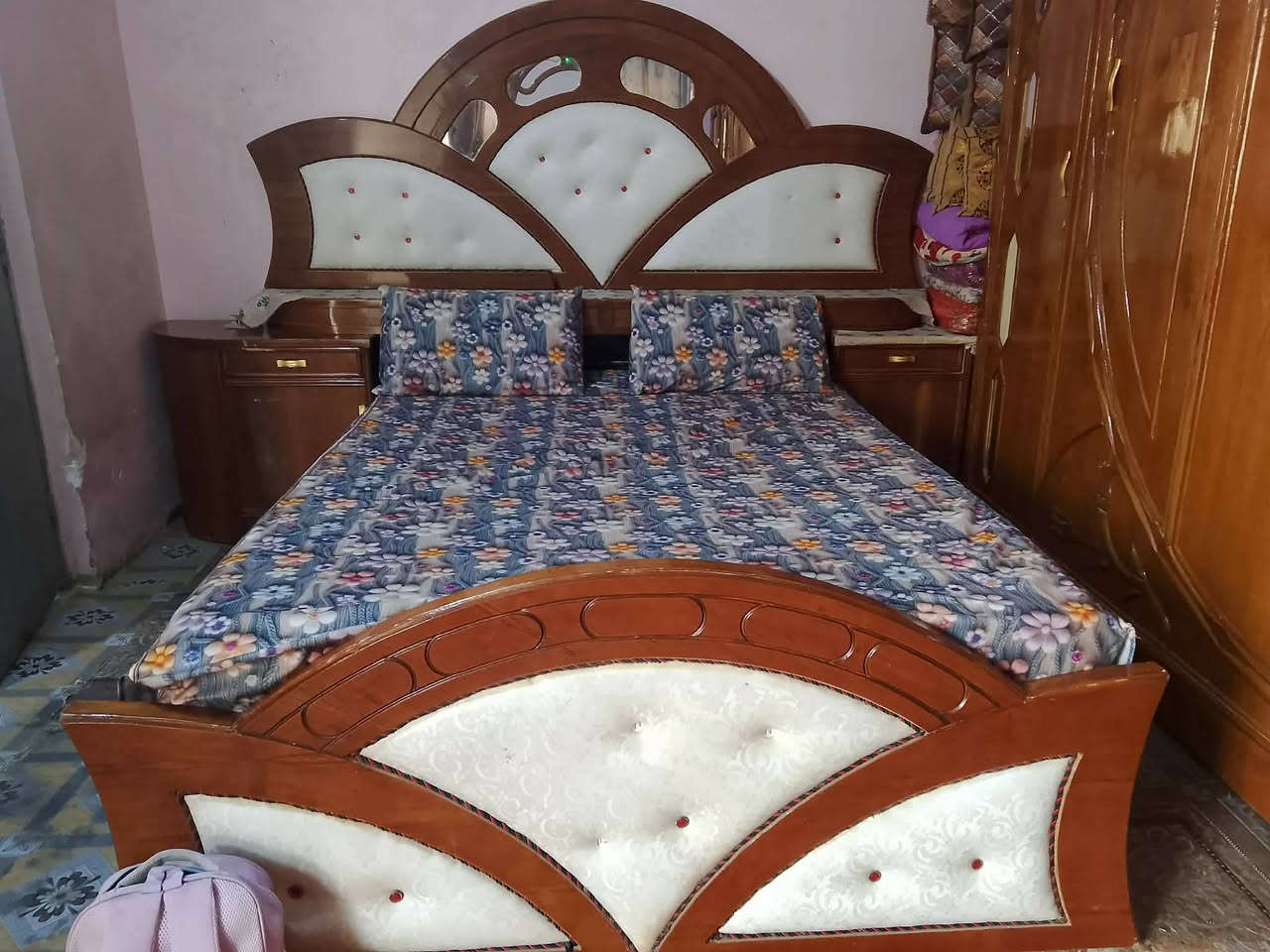 غرفه اخشاب تسكام طابقين
مليون ونص سعره 
بابل طهمازيه


**إذا كنت صاحب هذا الإعلان وتريد حذفه لأي سبب، رجاءا أرسل رسالة إلى الدعم الفني**