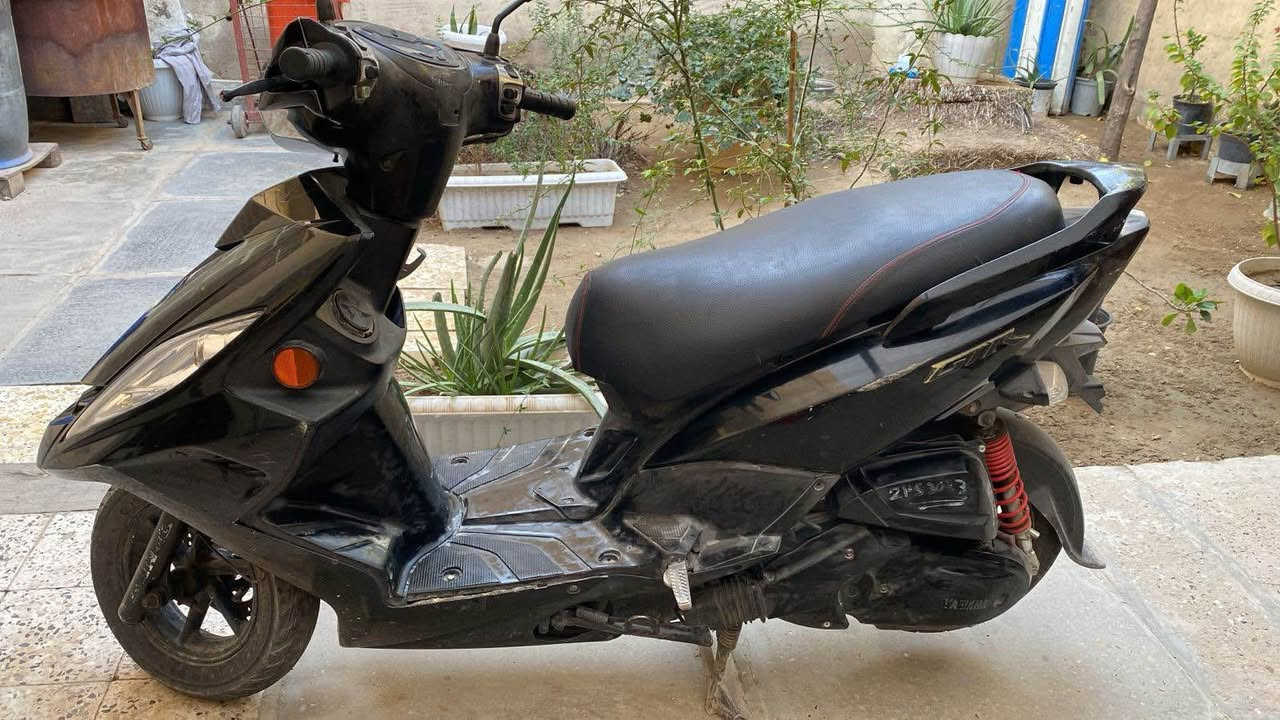 سلام عليكم شباب دراجة جي تي ار للبيع دراجة حلوة ونضيفة بيها ملاحضات بسيطة بيع مستعجل السعر 650 وبي مجال مكاني بغداد للاستفسار اكثر *********** بغداد, العراق
