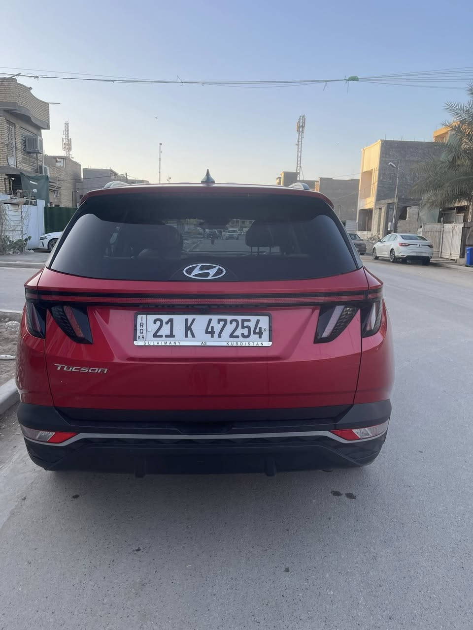 السلام عليكم 
هونداي توكسان 2023
السيارة فول مواصفات بصمة  كشنات جلد تحكم استيرن فتحة سقف  تبريد قطعتين كشنات هيتر  شاشة كبيرة كار بلي 
السيارة ماشية 71mil 
رقم اسليمانية باسمي 
حادث جاملغ السكن امبدل فقط لغد شاصي بشرط مكفولات 
ايرباكات كلهة سليمة 
صور الحادث مرفوقات بلمنشور 
السعر 198$ بيهة مجال حك الجية 
مكاني الغزالية 
***********
