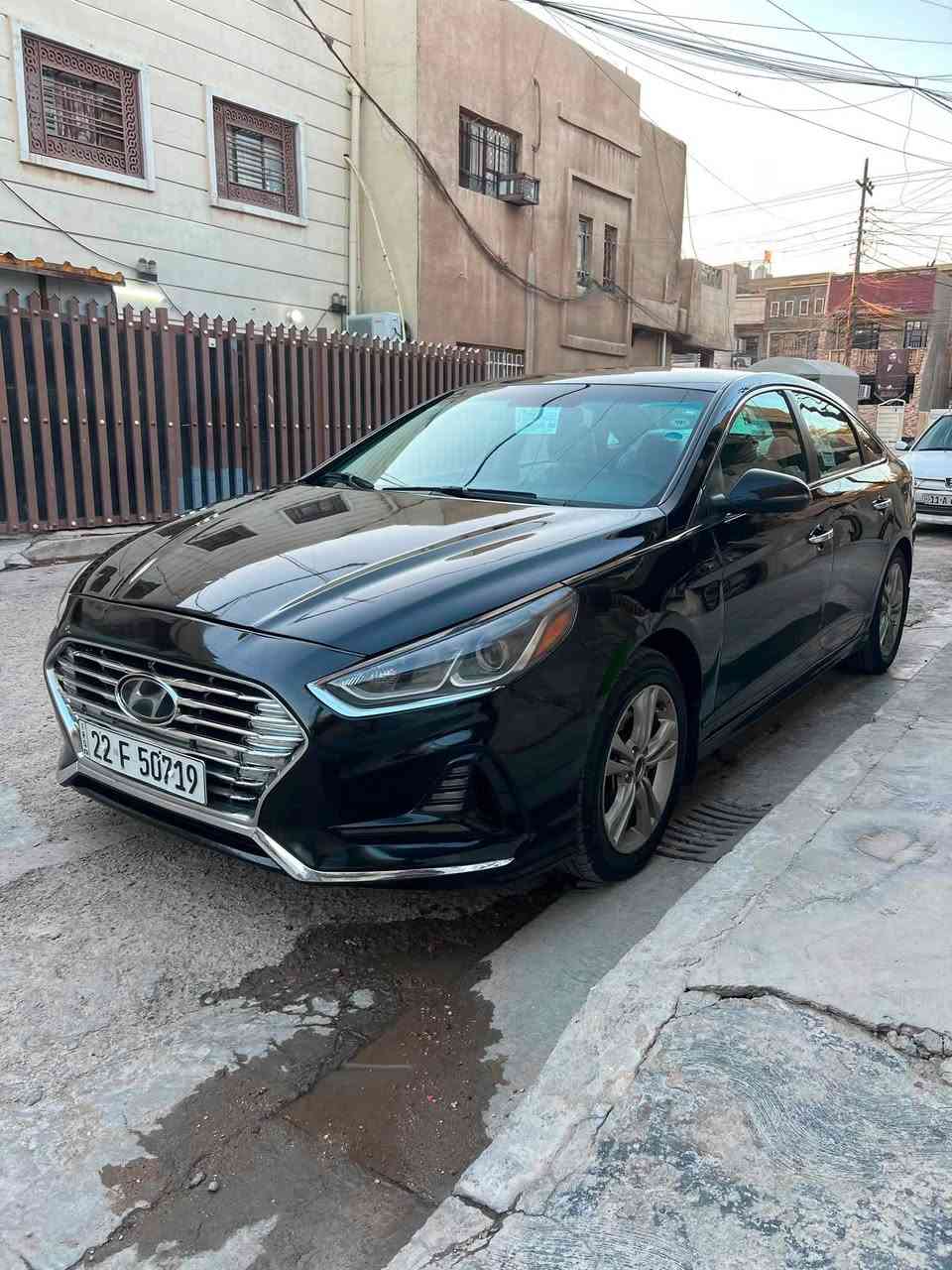 السلام عليكم سوناتا 2019 فول مواصفات عده الفتحة حادثها بنيد وجاملغ امامي وجاملغ خلفي فقط كلير بدون دواخل مكان السياره بغداد السيدية السعر 115   

***********
