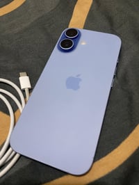 ايفون ١٧ عادي • ٢٥٦ • بطارية ١٠٠