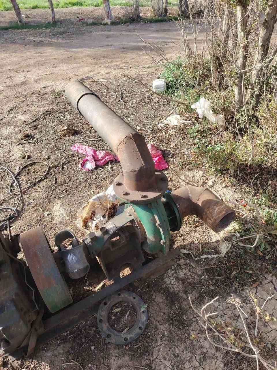 السلام عليكم ماطور للبيع شغال وشرط الماي السعر 300 وبي مجال المكان واسط الاحرار ***********
