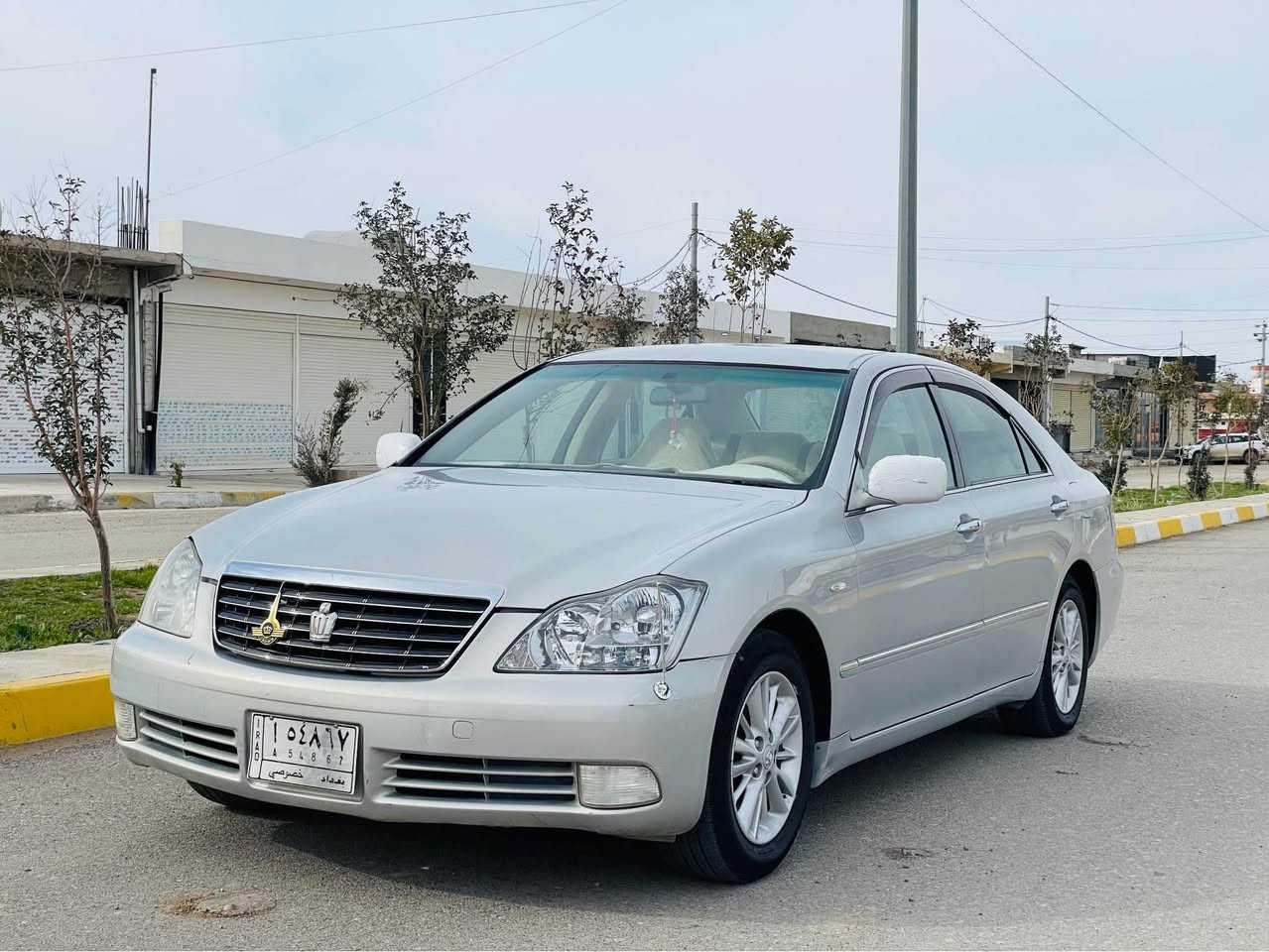 شاهینە 2007بڕاوە رەقەم یەک 
شتی تایبەتوو نموونە
مەکینە 180 گیڕگەورە  کامل بەشەرت
دوو دوگمە ناوزەرد بەسمە رەساسی
کامل مەسرەف کراو مالی دۆست 
دەعامی بۆ دەعامی بەشەرت نموونەیە
بی چالوو شوخت هەموو شوینەکانی بە پۆلا چاکراوەتەوە سەیارەی مەعرەز نیە رەقەم یەک پاکە 
یەک دیناری مەسرەفی نیە کامل جایز مەسرەف کراو
سعر
50$گەلا
شوین  چمچمال
ژ.م    ***********
*********** شمشمل, السليمانية
