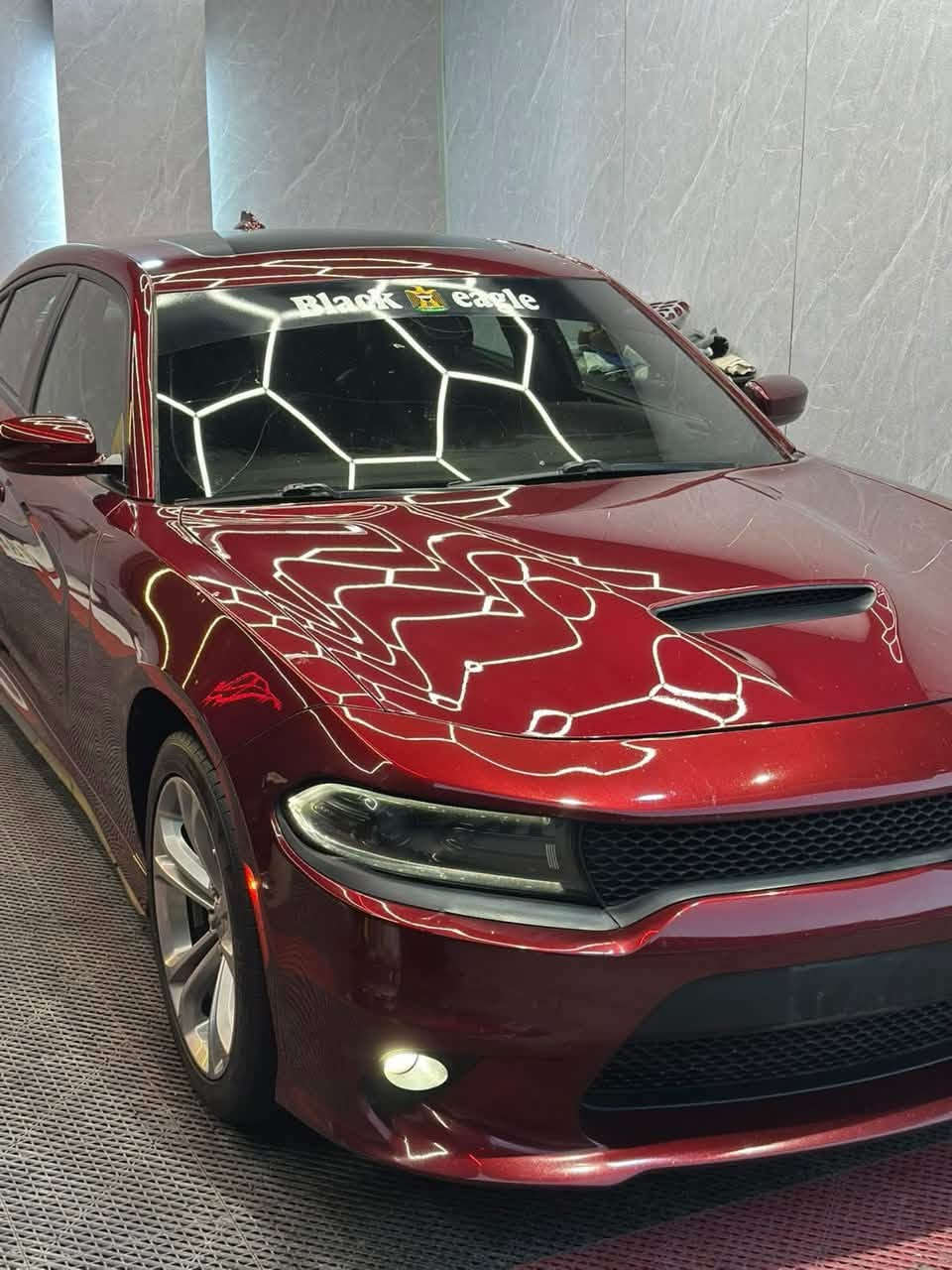 جارجر 2022 GT اصل 
فول مواصفات واحنه كاصينها من امريكا 
ما نقصها ولا برغي جديده بمعنى الكلمه 
ما يحتاج اشرح مواصفاتها لان متخلص 
مواصفات الفول معروفه ماشيه 82 الف 
وحادثها كلش حلو فقط الدعاميه الاماميه واكعه ومرجعينها نفسها مال الشركه 
للامانه متوازي على بيعتها وعارضها بسعر جوه سوكها 
260$ 
للتواصل ***********
