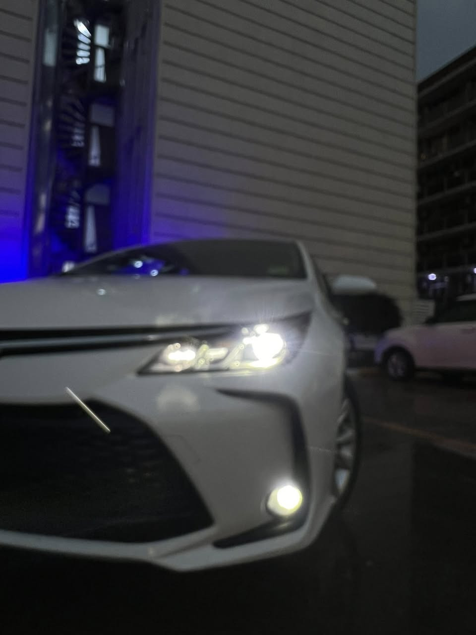 السـلام عـلـيكـم
كورلا هايبرد خليـجي 2023
الـســعر 137 ورقـة 
علامـة زركـة 💙داخـل جـملي 🤎أصـل ( الوجبات الاولى)
ماشـية 64 الف كيلو 
مواصفـات معروفة ( فتحة ، بصمه ، رادارات ….)
نضافة السيارة واضحة الصور تحـكم كفالـة عدى بارد صغير بلچاملغ الأيمن بدون صبغ بدون فتح فقط سحب 
للأستفسار/ ***********
