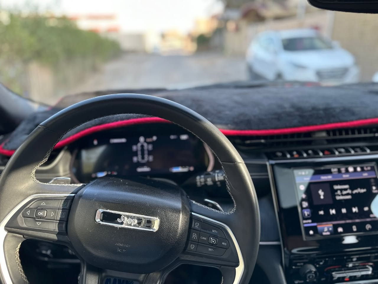 السلام عليكم 

جيب شيروكي 2023 
السياره فول مواصفات للاخير 
ميحتاج اشرح عنهه حادثهه مرفق ب صور 
مكان السياره بابل 
السعر 245 
للاتصال :*********** /اتصال فقط
