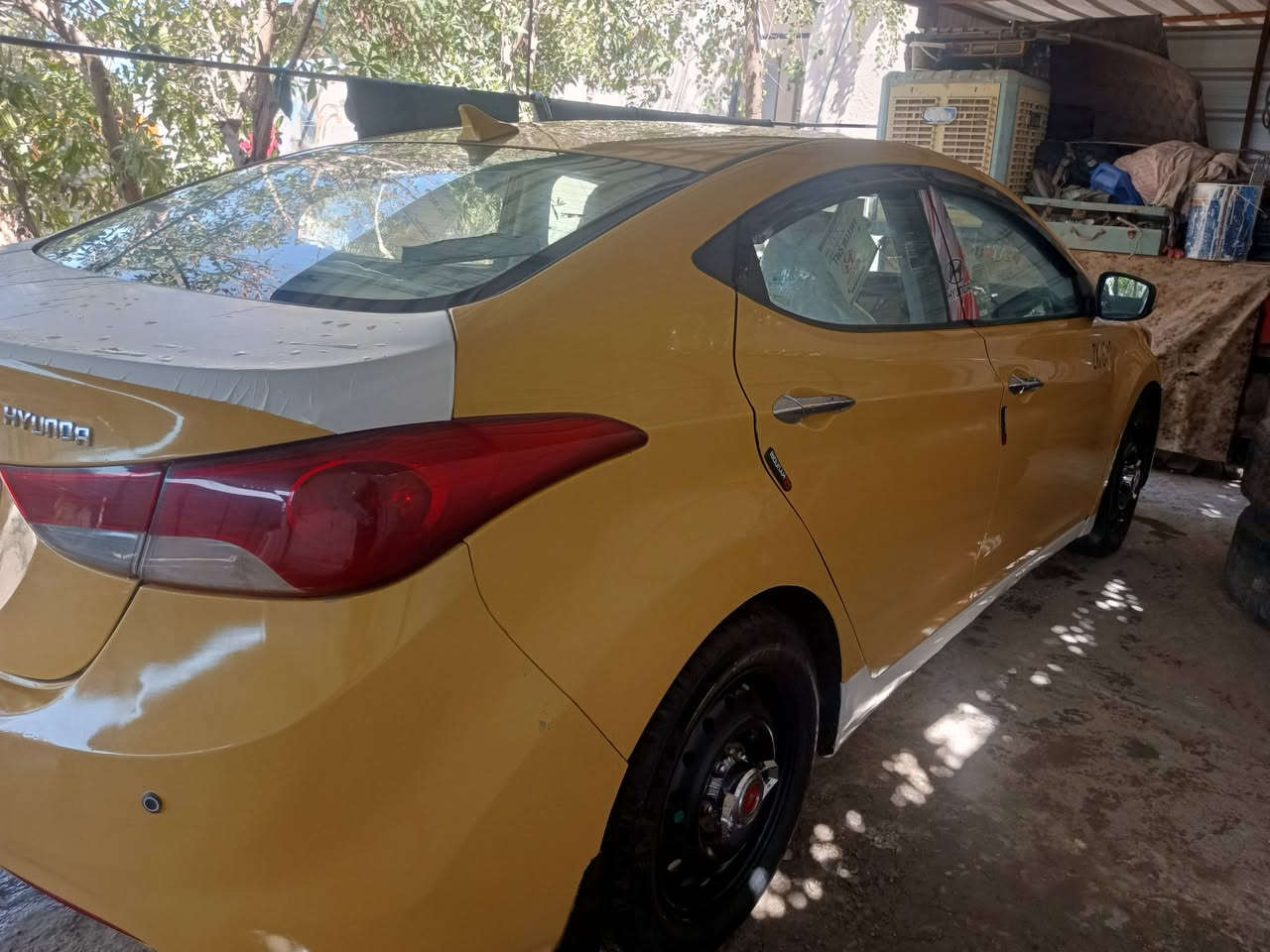 سلام عليكم البيع النترا موديل 2012محدثه14وارد امريكي ضرر جاملق خلفي جهت السايق  والباقي اليبل واحد سياره فول مواصفات بصمه فتحه سقف تحكم ستيرن شاير بل مرايان سياره جاهزه مكينه 1800جديده كير جديد صدر امامي وخلفي جديد تخم تاير جديد كهرباياته فول كله شقاله قرفته حلوه شاشه كامره خلفيه سياره جاهزه كبل الشقل رقمه انبار بسمي تحويل مباشر السعر 100وبيه مجال مكاني ابو غريب الحصوه الستفسار ***********
