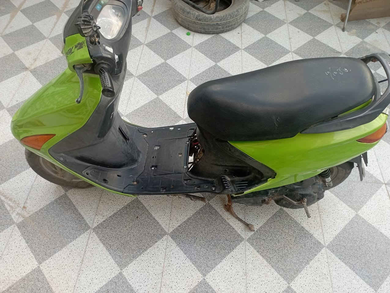 فراشه للبيع  كهربائيات شغاله تشتغل سلف هندر  الدراجه نظيفه وحلوة مكينه جديده عوزها فقط باتري وباتريها شغال بس ضعيف سعرها325وبيها مجال قليل كلش الاتصال ع الخط او واتساب
***********
