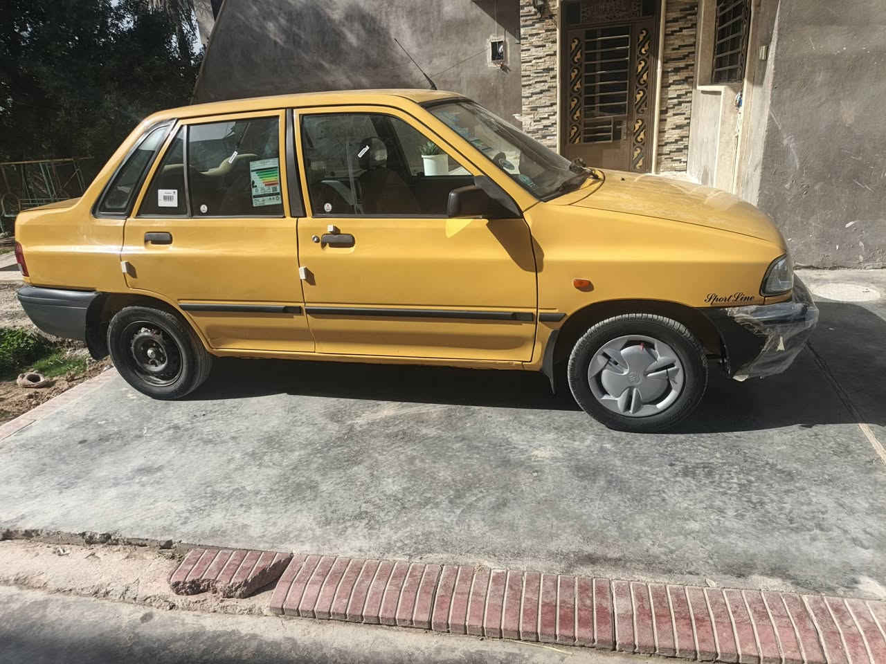 سلام عليكم سايبه موديل ١٣ كفاله شواصي سليمه  رقم دولي لسياره نضيفه كلش احله من اصوره بسمي تحويل ثاني يوم لسعر ٣٧ بيه مجال قليل ***********
