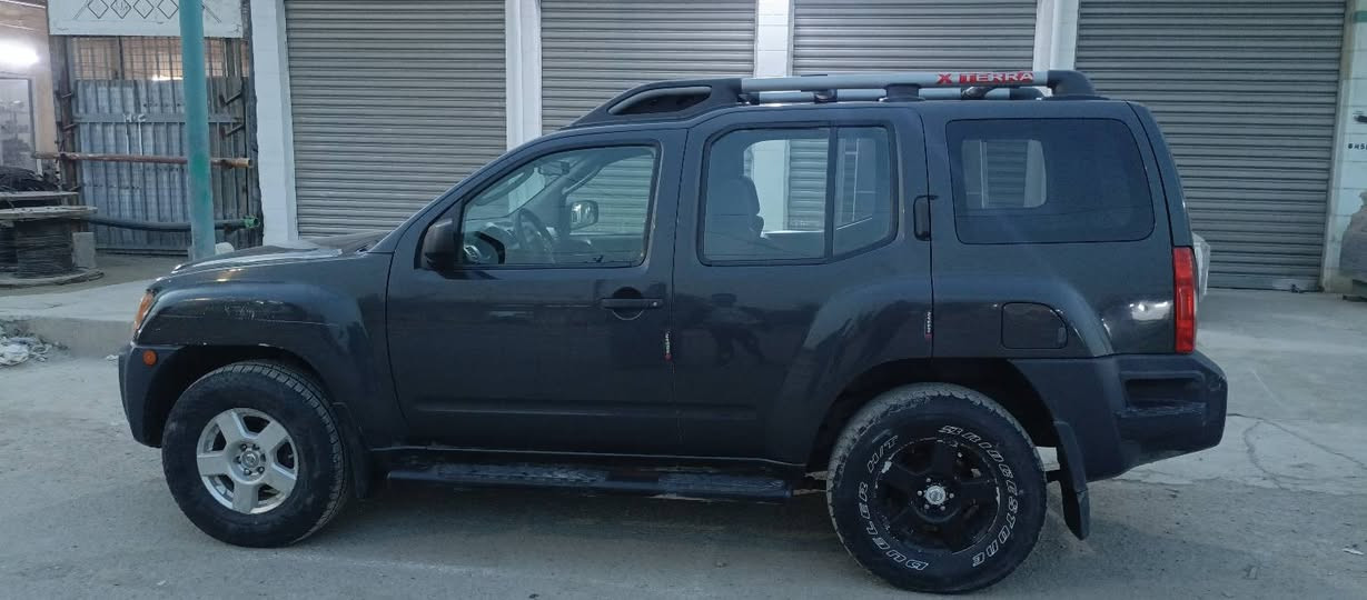 سلام عليكم للبيع نيسان اكستيرا موديل 2008 بيه قطعتين صبغ المحرك مجفت جديد فور يول دفع رباعي السنويه لل27 رقم صلاح الدين انگليزي السعر 87 ورقه وبيه مجال تحويل ثاني يوم مكان السياره سامراء رقم الهاتف: ***********
