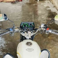 للبيع دراجه ماكس وان دراجه حلوه ومرتبه كهربائيات كله شغاله نكره سلف بك...