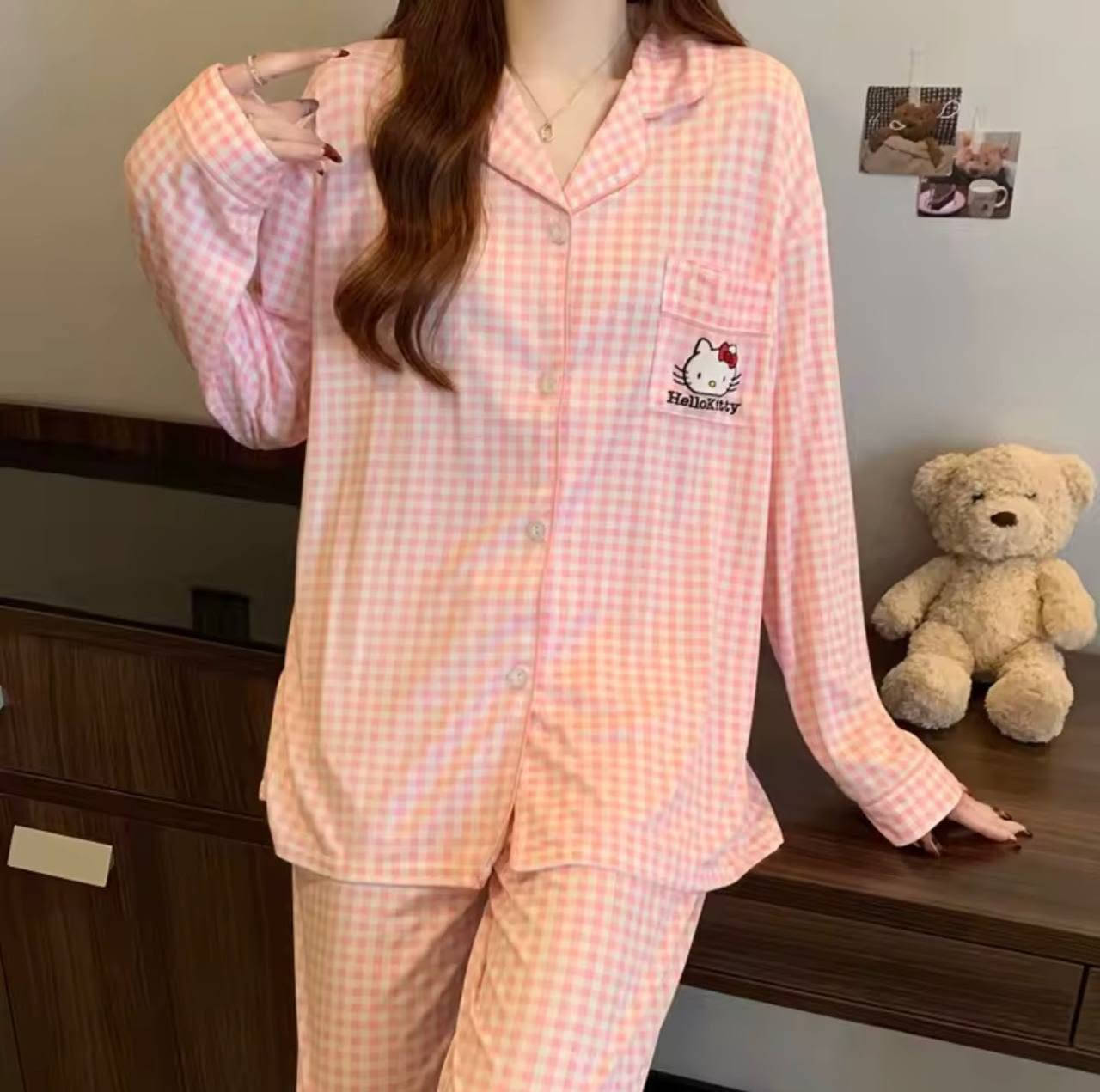 متوفر تراك الولو كتي وبسعر🔥قياساته L/Xl/XXL
للحجز ولاستفسار مراسله الصفحه 🎁
توصيل متوفر جميع المحافظات


**إذا كنت صاحب هذا الإعلان وتريد حذفه لأي سبب، رجاءا أرسل رسالة إلى الدعم الفني**
