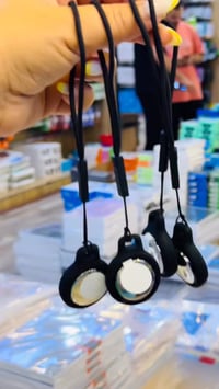 جهاز تتبع ذكي • ٤ قطع • توصيل مجاني