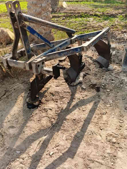 سلام عليكم .من رخصه مدير الكروب المحترم.فدان10محور12شغل حامد +معدلان نضيفات العنوان بابل الهاشميه السعر المعدلان +الفدان 850بيه مجال بسيط الاستفسار على رقم ***********
