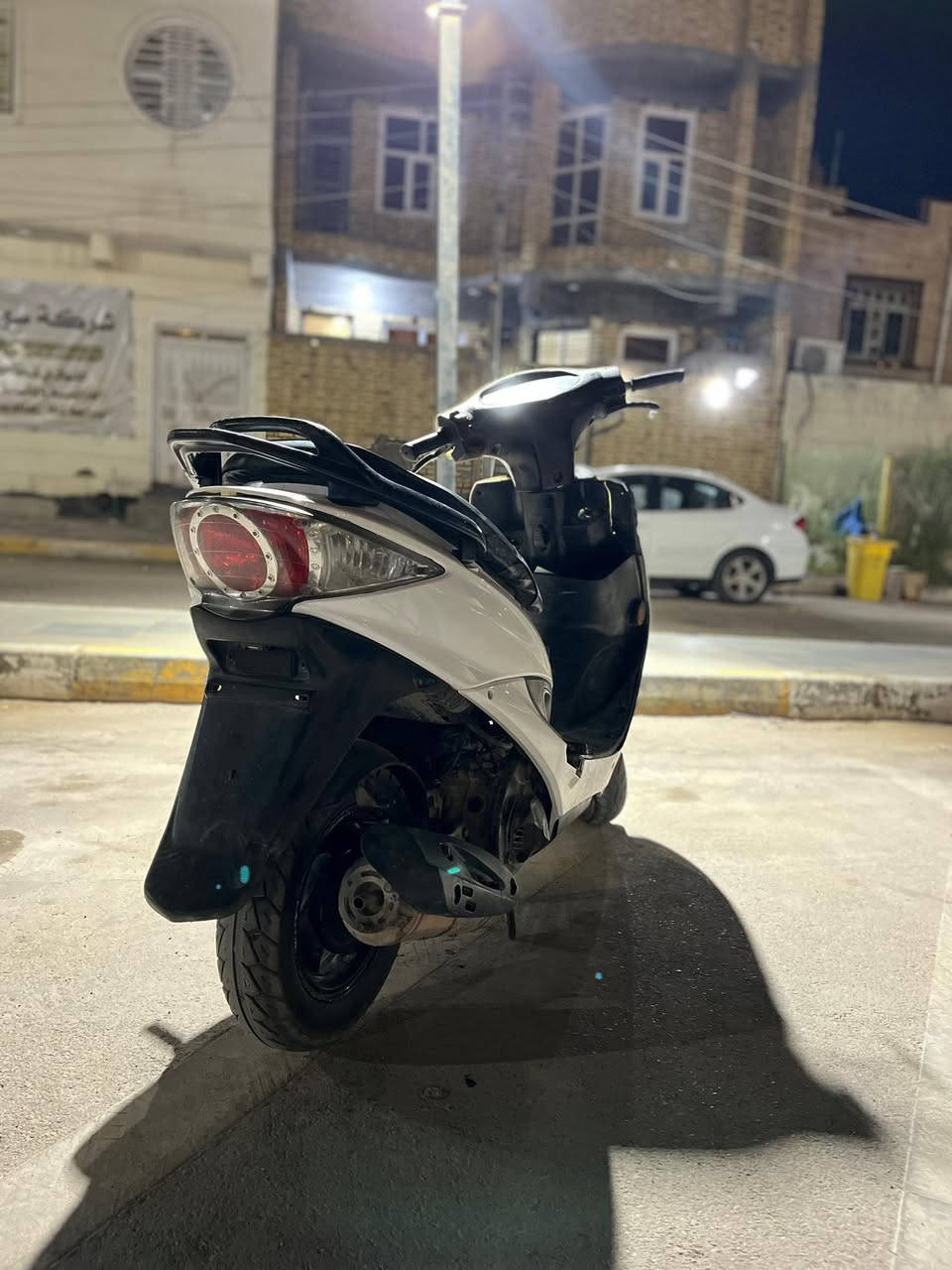سلام عليكم
دراجه جيفور 
نضافته مبينه بصور 
كهرباءياته كله كامله 
شغاله سلف وهندر 
كامله مكمله الدراجه 
مكينته مجفته 
مكان الدراجه ناصريه الأسكان الصناعي 
تواصل عله هاذ الرقم 
*********** 
السعر 400وبيه مجال بصيط
