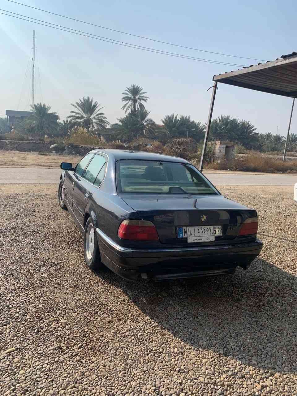 BMW خفاش
موديل 98 محرك 4400. 8سلندر
لون نيلي حبري صبغ عام
 داخلها بيجي واسود
رقم بابل الماني
مكانها بابل
السعر 45 وبيها مجال بسيط
***********. بي واتساب
