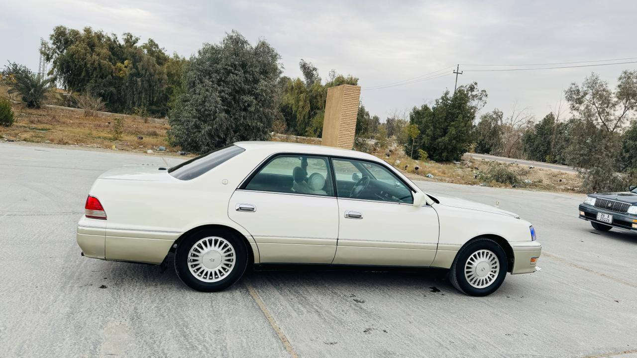 للبيع راس الثور فلات رقم بغداد انكليزي تحويل مباشر مكفوله من الكص ونقل الجثه والضربه والصبغ العام محرك 3000 تبريد قطعتين 4 كشنات كهربائية امامي خلفي غرفه 2000 جاهزه محرك كير حداديه تخم تاير كهربائيات داخل جديد السعر 105 وبيها مجال مكاني نجف الكوفه للاستفسار الاتصال ***********
