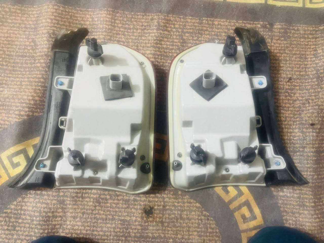 بكلايت أوباما كرستال اصلي
زوج لايت
تصل ***********
