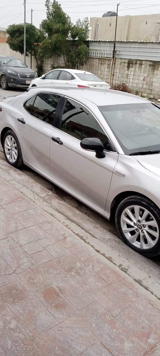 كامري موديل ٢٢ خليجي هاريبت بدون ضربه وبدون صبغ مكفوله السعر ٢٠٥ وبيه مجال للاستفسار الاتصال على *********** مكانه بغداد شارع فلسطين
