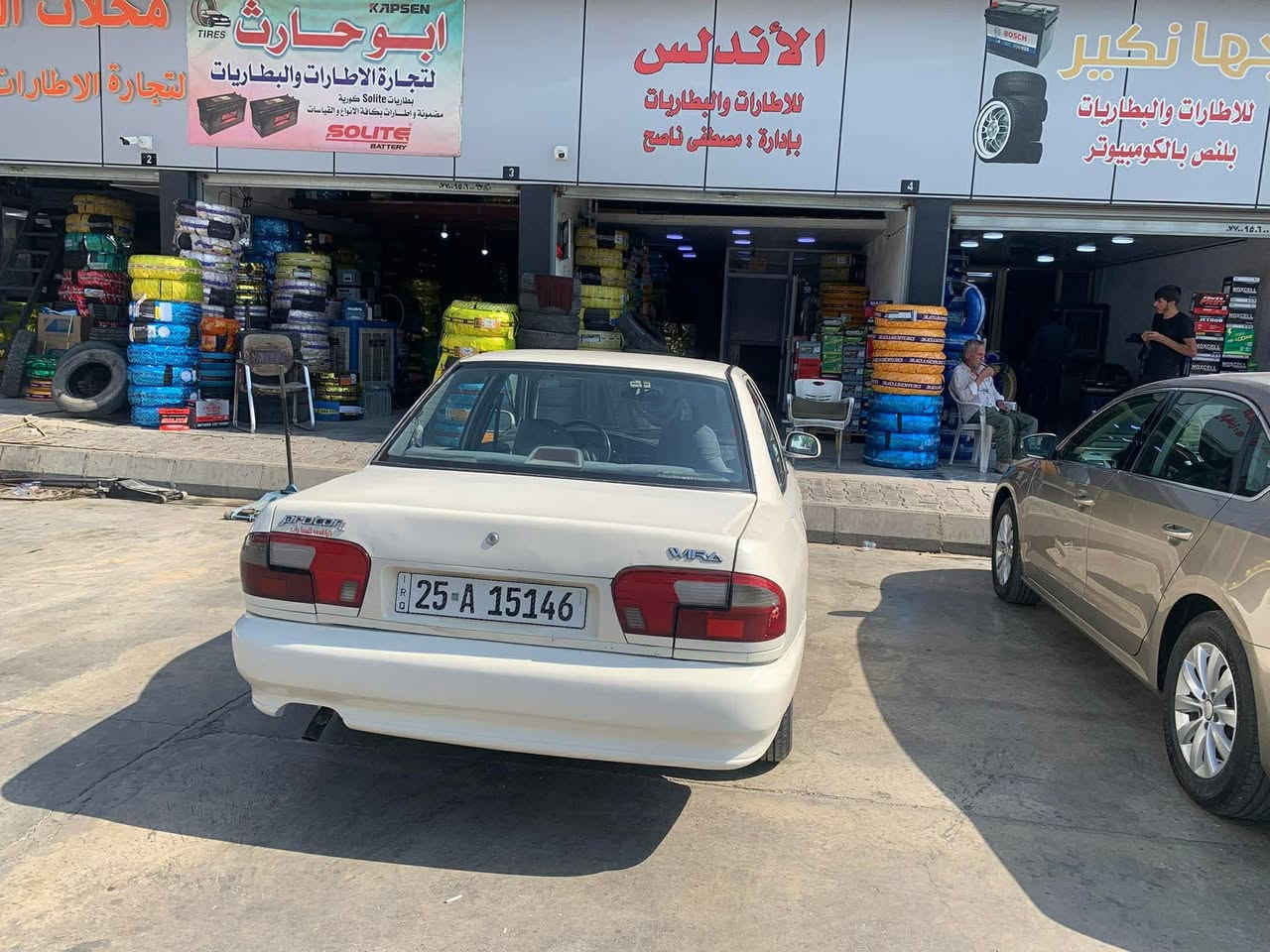 سيارة بروتون 2004 صبغ قطعة وحدة بدون دواخل والباقي مكفول تبريد تدفئة شغال تخم تايرات جديد صدر امامي وخلفي كله جديد كير ومحرك بشرط كير اوتماتيك السيارة بدون نواقص مشروع وطني كركوك الماني السيارة بأسمي بطاقة بانزين موجود للأستفسار ***********
