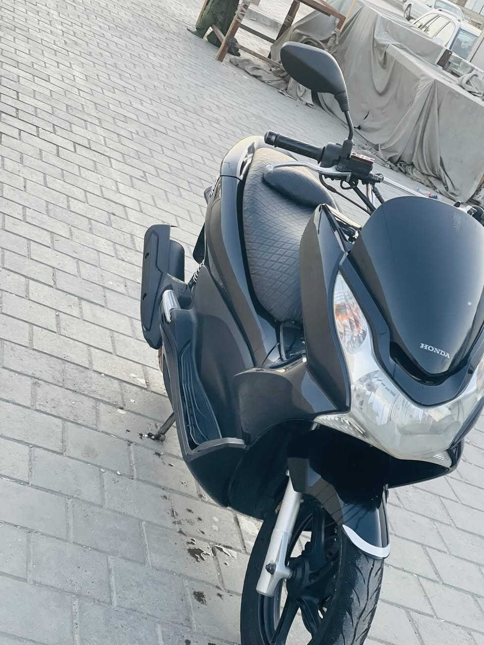 السلام عليكم 
بي سي اكس
جيل اول 
ياباني 
لون اسود 
مرايات اصليه 
حساس زدحام
مكينه مكفول
ستان كهربائي 
مكان بغداد ام الكبر
رقم ***********
مكينه 150
