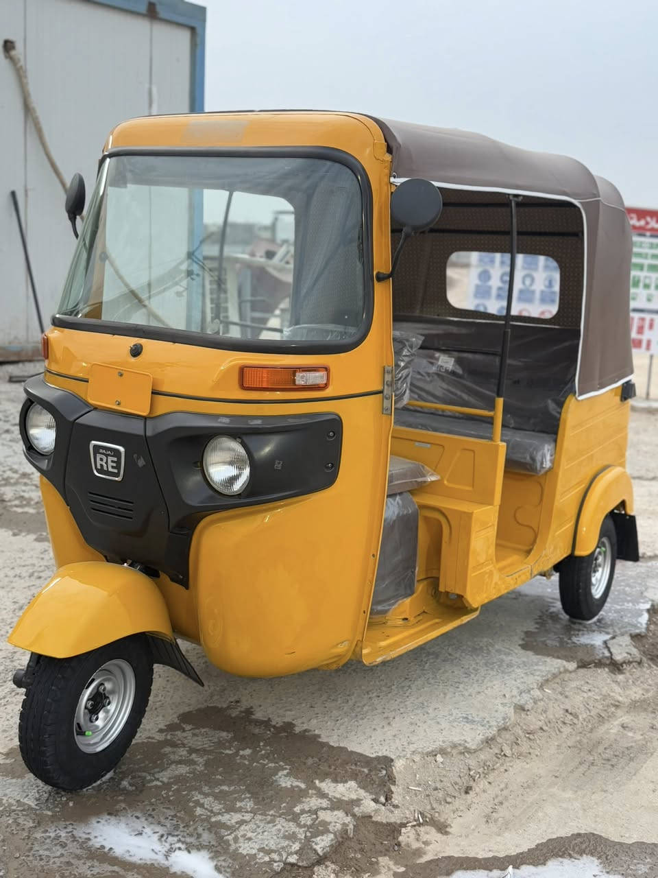 سلام عليكم للبيع ١٩ رقم. باسمي
كفاله عامه كشر ومكينه ماعده تك دوسه والباقي كفاله 
تكتك جديده تراي زيرو اي نقص مابيه كامه 
مكاني بغداد الدوره 
***********
