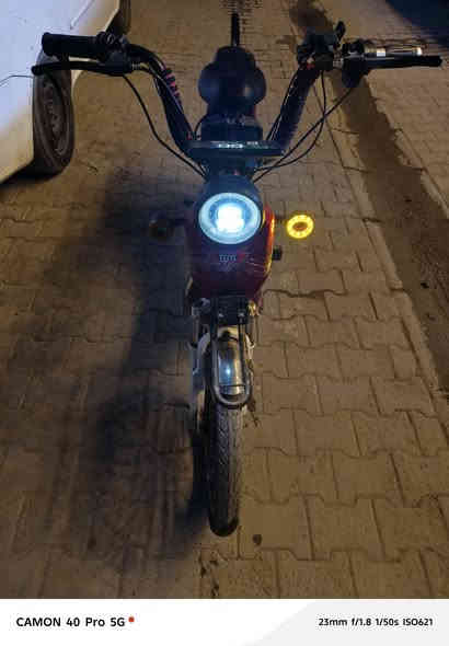 سلام عليكم شباب وبنات اقرو المنشور قبل لتخابرني ✋
دراجة شحن للبيع حجمهة ٢٠ نضيفة كلش وما بيهه أي نقص كاملة ٤ بطاريات جدد لايت زنون هورن عالي ستاند تعليك دراجة تاخذهه وتترحملي عليهة مكاني بغداد الحرية السعر ٣٥٠ الشراي يراسلني خاص أو يتصل بلرقم *********** بي واتساب واهلا وسهلا بلجميع
