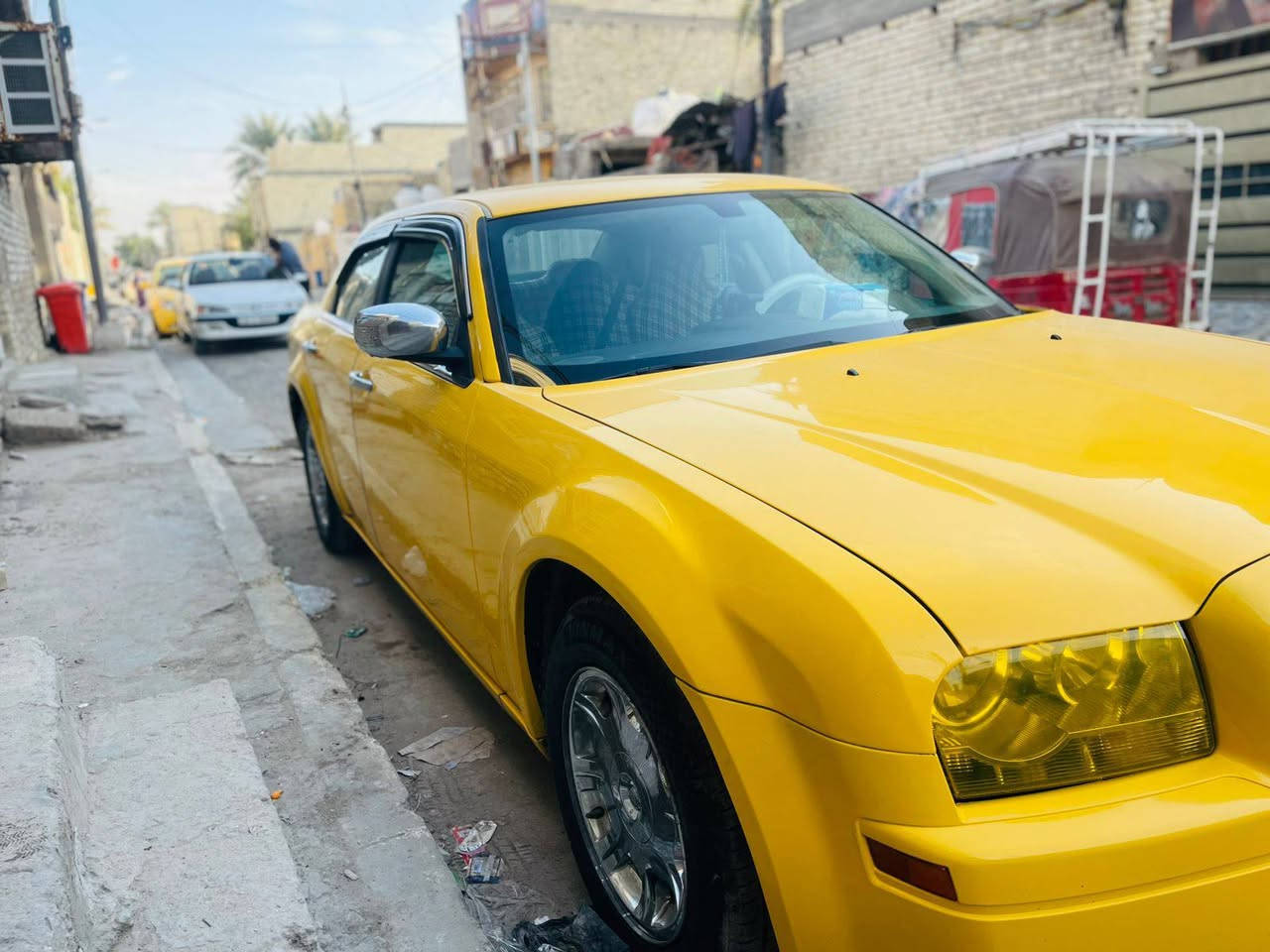 السلام عليكم من رخصة ألادمن أوباما ٢٠١٠ أصل أربع جوكات للبيع مكينة وكير جدد صار شهر من شديتهن تخم تاير صبغ جديد قبل.شهرين منظومة زنون بيها كاردن جديد سيارة احلى من الصور   رقم بغداد خطها عمارة بغداد مصفره هيئة وغرامات حادثها جاملغ وبنيد مبدلات أصليات وتعمير بلغد قليل شاصي مكفول السعر ١١٠ وبيها مجال للأتصال *********** غير متواجد على الفيس
