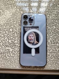 ‏عندي تلفون 13 Pro ماكس ذاكرته 256 بطارية 86 نظافة 100%07765991418 الس...