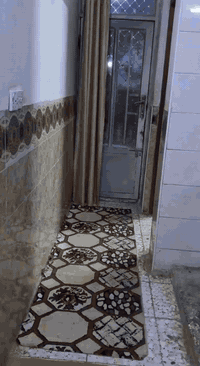 بيت للبيع 100متر 3طوابق طابو رزاعي السعر 95وبي مجال لشراي ‭0771 915 3918‬
