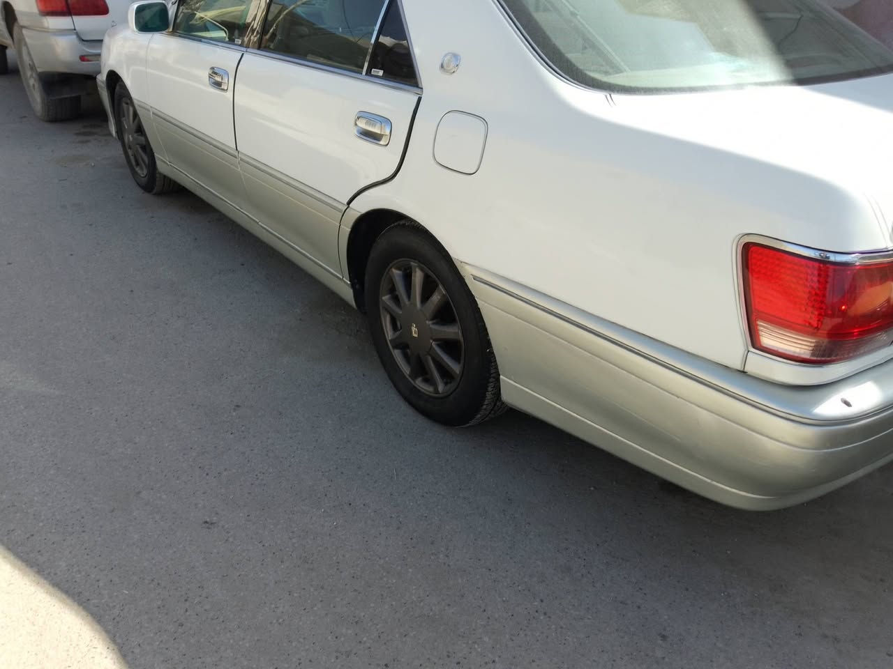 السلام عليكم
ملكه قرار 48 مدفوع كمركه مسؤل بمداوره وتحويل بسمك 
ملكه سياره فول 4 دكم

كير محرك باكيت حداديه تخم تاير كله جديد
كهربايات تبريد قطعتين ثلاجات كله واحد ع واحد مري شفط فول سياره عدا الفتحه صبغ جاملغ خلفي مابيه ضربه قويه يعني صبغ جماليه وبيها جاملغ كدام مبدل مال كصه
بيع فقط مكاني سماوه الخضر ***********
السعر 120 وبيه مجال بسيط
