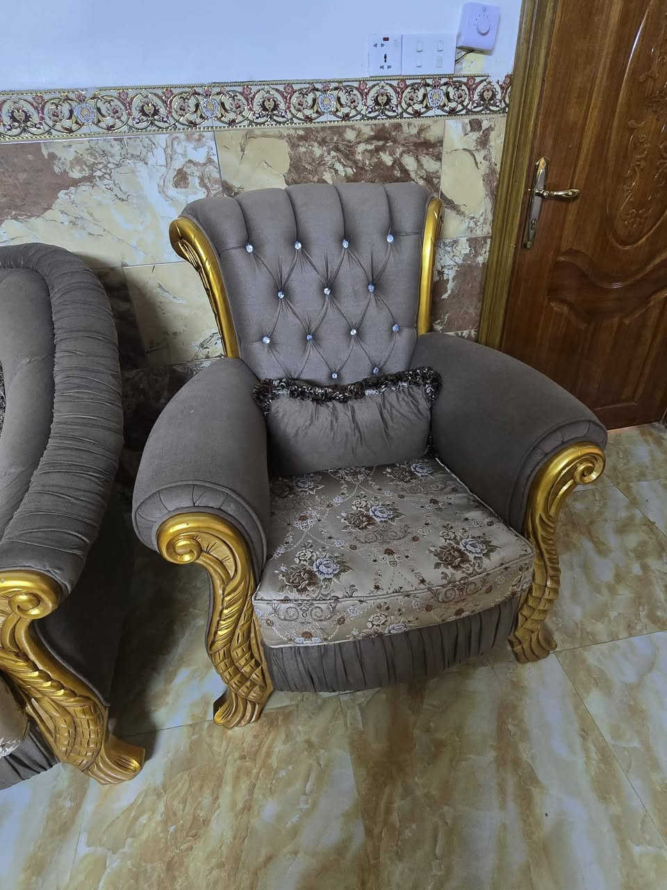 ٧٥٠ وبي مجال قليل وياه طبله كبيرة واربع صغار


**إذا كنت صاحب هذا الإعلان وتريد حذفه لأي سبب، رجاءا أرسل رسالة إلى الدعم الفني**