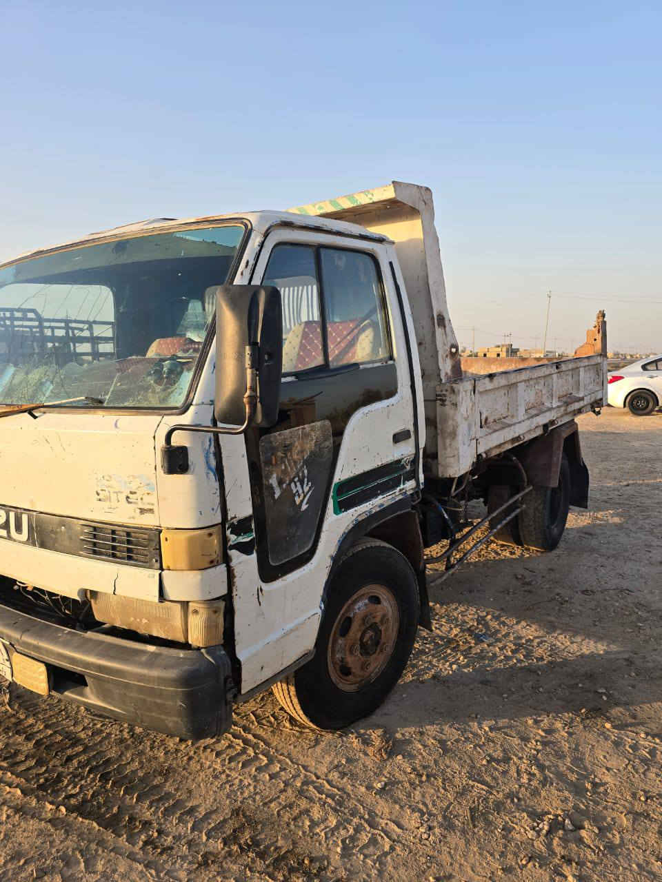 سلام عليكم ورحمه الله وبركاته
سياره ازواز اقلاب 3طن
للبيع 
***********
