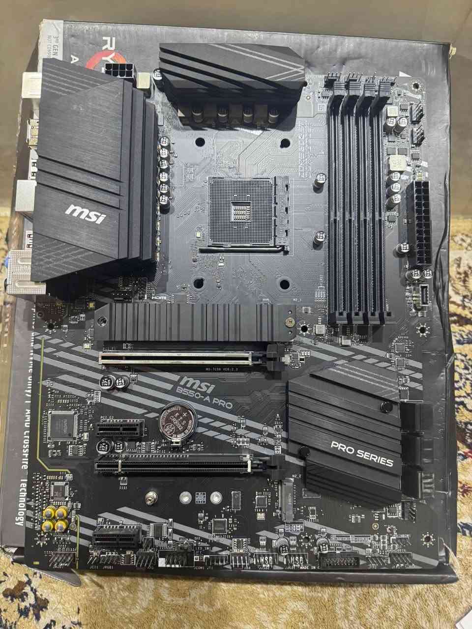 السلام عليكم 
مذربورد مستخدم
 قليل ضمان شهر
MSI 
B550
سعر 125 الف


**إذا كنت صاحب هذا الإعلان وتريد حذفه لأي سبب، رجاءا أرسل رسالة إلى الدعم الفني**