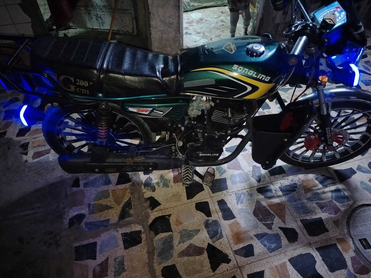 سلام عليكم دراجه 26للبيع
سعر750وبيهه مجال للشراي
دراجه جاهزه
وكامله من كلشي خير من الله ***********
