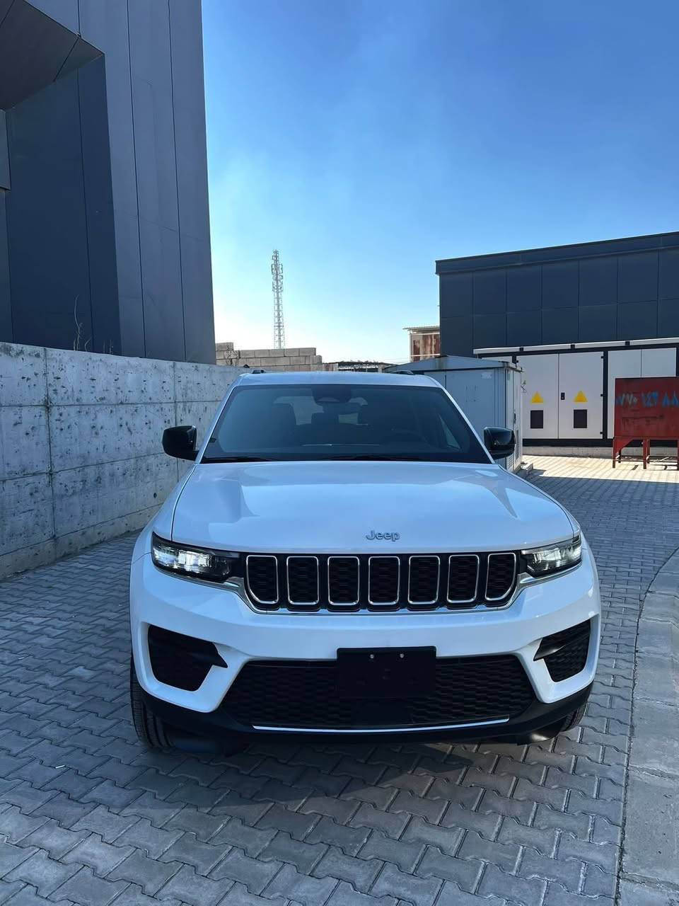 JEEB GRAND CHEROKEE Laredo
جيب لاريدو وارد امريكي كلين تايتل مكفوله جديده معنى الكلمه مال جناي حصرا
موديل : 2023

!! طلب السعر من التعليق - والرد تلقائي ؟

5 راكب المرغوب
رقم اربيل
المحرك : V6. 3.6L
العداد :21 الالف فقط
المواصفات:

* دفع رباعي 4x4.
* رادار امامي مع مانع تصادم.
* تحذير الخروج عن المسار .
* تحذير النقطة عمياء ٥ .
* إنارة داخلي.
* مرايا ذاتي
* خزن ميموري وضعيات.
* شاشه كبيرة 8.3 انج .
* نظام الخرائط (GPS) .
* لوحة القيادة بقياس 12 أنج.
* كير شفتر بالستيرن.
* المصابيح الأمامية LED.
* داخل اسود ملكي
* مري جانبيه قلاب وي ال R
* باب خلفي كهرباء
* هيتر مري جانبيه
* دخول ذكي. .
* تشغيل عن بعد..
* المقاعد الأمامية كهربائية كشنات مخمل
* مناخ منفصل مقاعد امامي خلفي
* حساسات خلفية.
* 5 راكب.
* تدفئة ستيرن.
* مانع تصادم خلفي.

ملاحظة / كلين بدون حادث شرط السونار و فحص

مكان السيارة : كركوك

! إ طلب السعر من التعليق - والرد تلقائي


**إذا كنت صاحب هذا الإعلان وتريد حذفه لأي سبب، رجاءا أرسل رسالة إلى الدعم الفني**