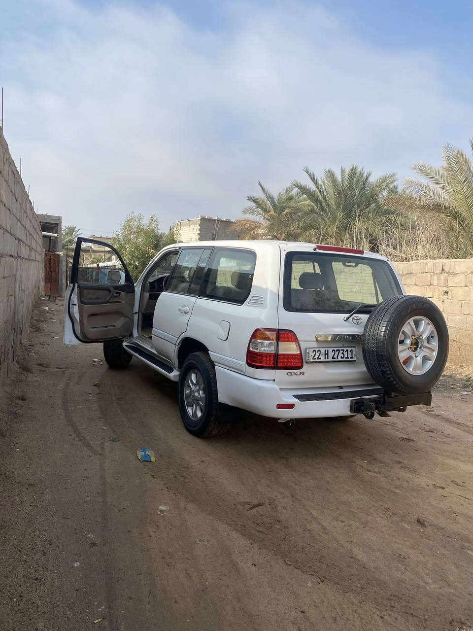 السلام عليكم لاندكروز مونيكا 2001 كير عادي محر6سلندر كير مكينه مكفولات شرط بلاديات مالتها سياره جاهزه من كلشي مابيها اي نقص سياره ثلاجه +ثلاث قطع تبريد جام اوتو حداده حلوَ سياره بيها للبيع او لمراوس رقم اربيل باسم ولد من سماوا تريد وكاله تريد تحويل السعر125
مكاني بصره تنومه شط العرب رقم***********
