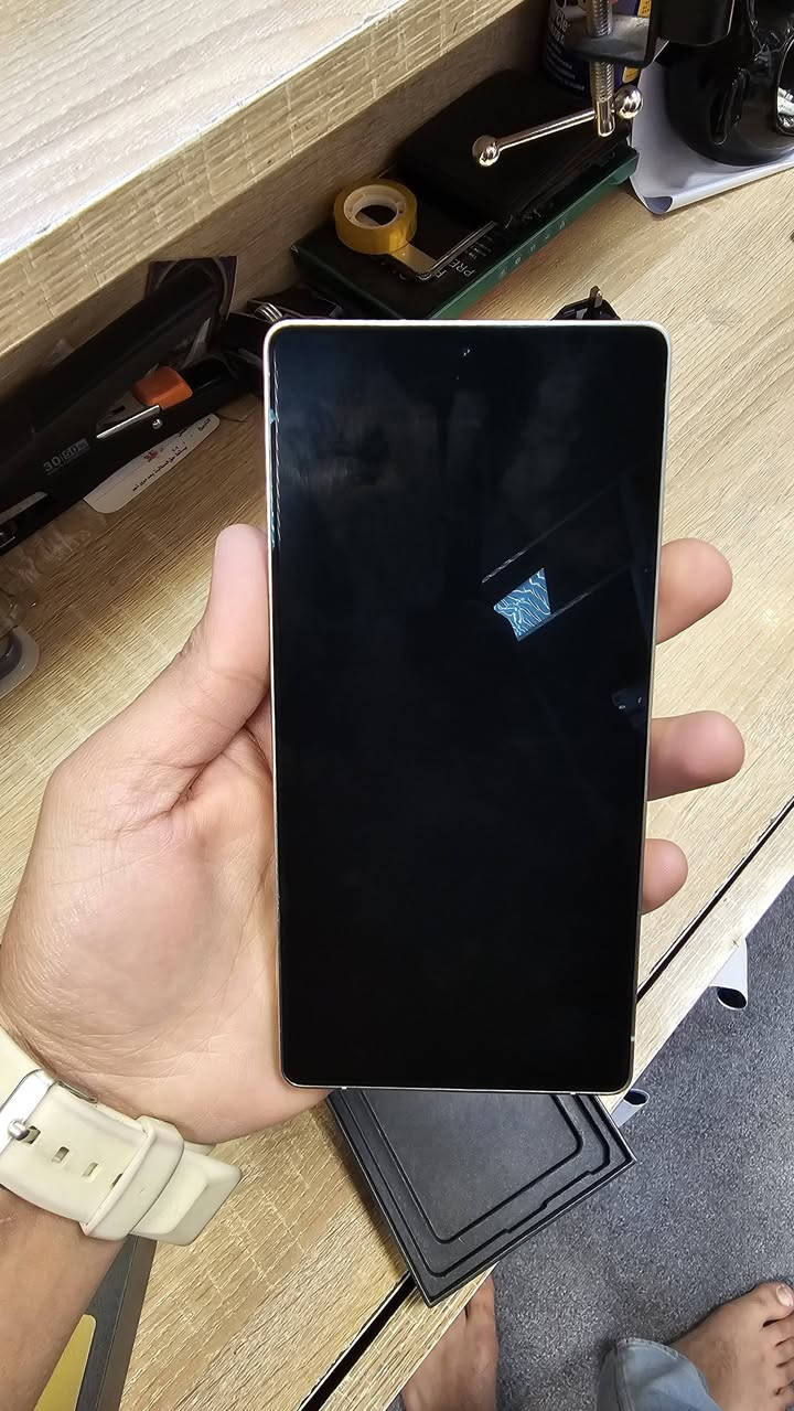 جهاز سامسونك S25 Ultra
السلام عليكم جهاز مكفول للبيع 
ذاكره 256 / 12
جهاز مكفول من كلشي
نظافته 100%
السعر مليون و150
رقم ***********
ومتوفر واتساب ايضا
