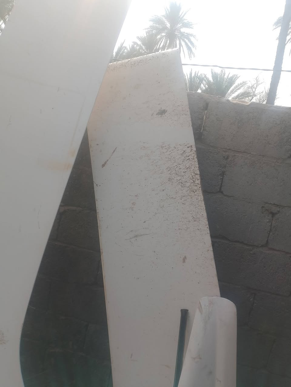 السلام عليكم كاسحه وزعانف مال سكانيا الفينيه كاملات مع القواعد للبيع للأستفسار ***********
