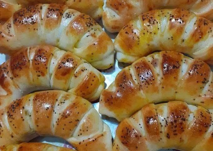 تجهيزات أم شمس للحجز واتساب ***********
فطائر عشرين قطعه بعشره آلاف

لحم بعجين عشرين قطعه بعشره آلاف

مني بيتزا عشرين قطعه بعشره آلاف

والكبه بأنواعها عشرين قطعه بخمسه آلاف

يوجد خدمه توصيل داخل العماره
