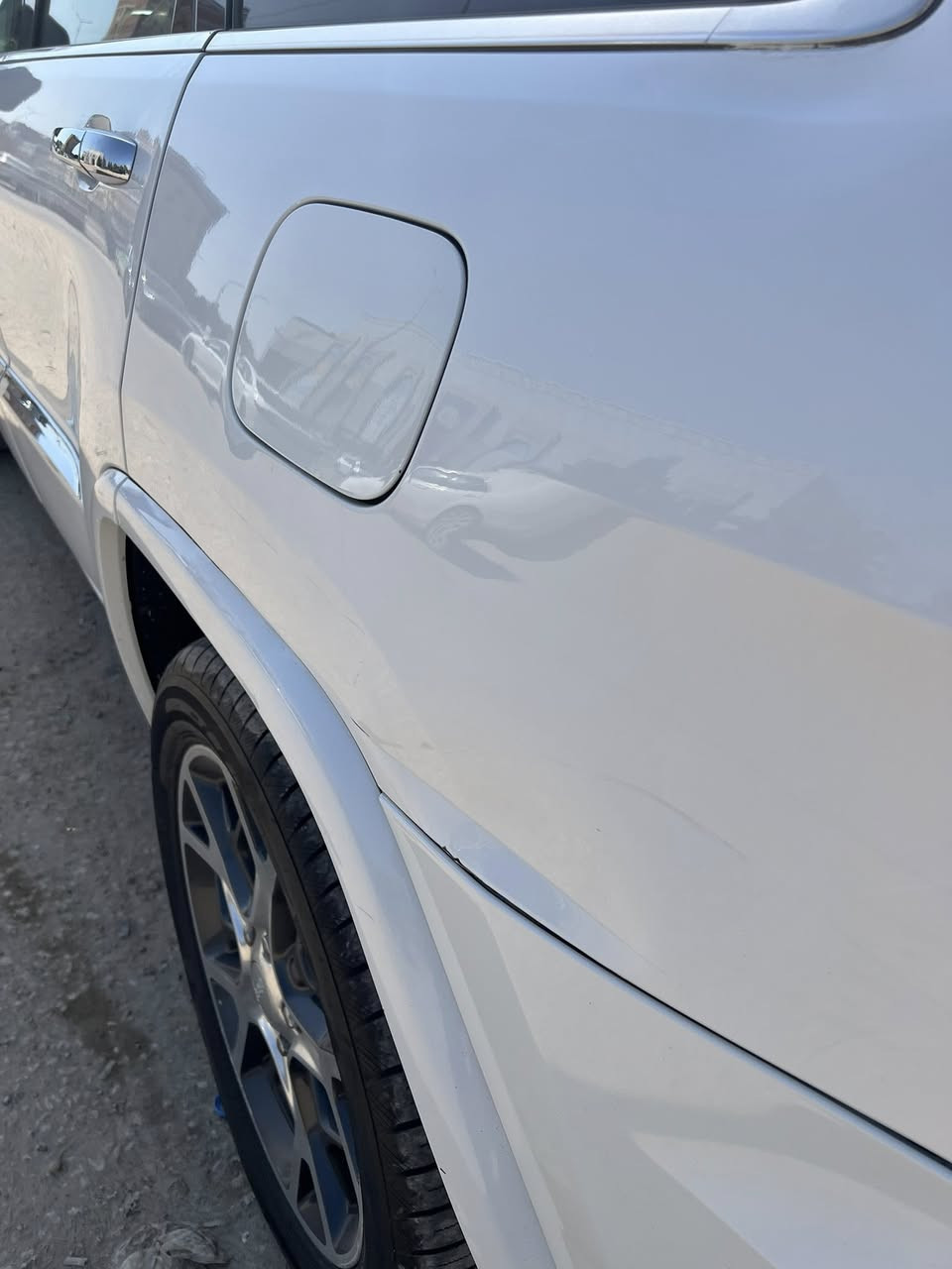 للبيع جيب اوفر لاند فول ١/١ عليها رقم مميز هديه ويه سياره 
وكالت هارلم خليجي 
بيها باردات بسيطه 
سياره فول جكات تنزل وتصعد 
شاشات ٣ 
رادارات ٣٦٠ درجه
جلد كشنات كهرباء
تشغيل بعد ذاكره بل كشن
جنطه كهرباء
دبل. كزوز 
مري قلاب عد رالرجوع إلى الخلف 
كشنات تتفئه تبريد + استيرن 
استيرن كهرباء 
بنراما 
سياره فول معروفه مواصفاتها اوفر لاند وكاله هارلم 
السعر ٣٠٠ بيها شوي مجال
***********
⚠️. الشراي يتصل
 ⚠️. الشراي يتصل
