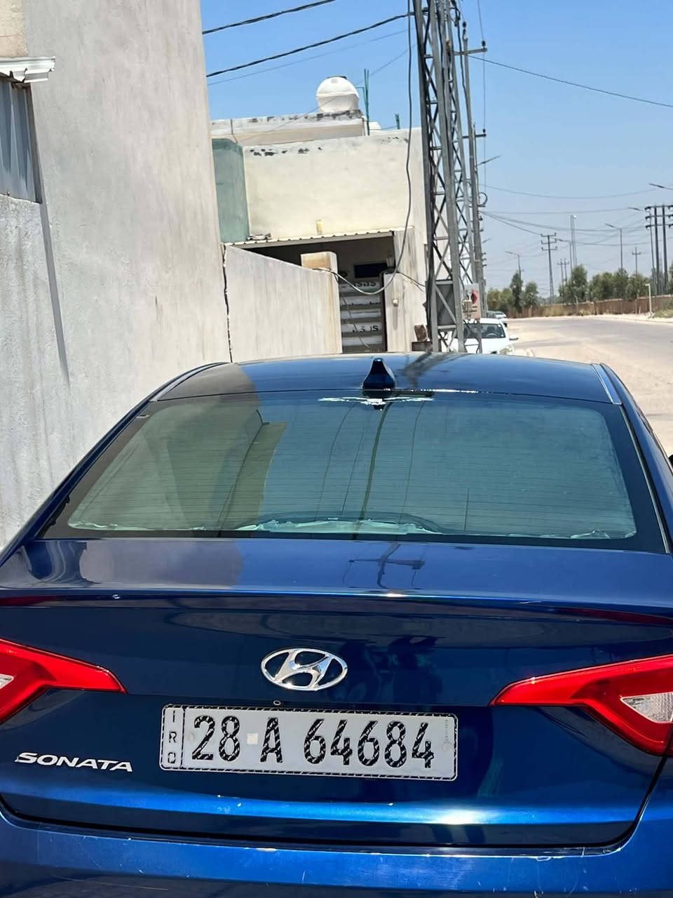 سوناتا 16 أمريكي
بيهه بنيد جاملغ امامي بدون دواخل مع بارد قليل
مكينه وكير وتبريد وحداديه جاهزه السيارة
ماشيه 100mi
نجف باسمي السياره مداور شوكت ما يعجبك
السعر 105 وبيهه مجال 
للإستفسار الاتصال على الرقم ***********
