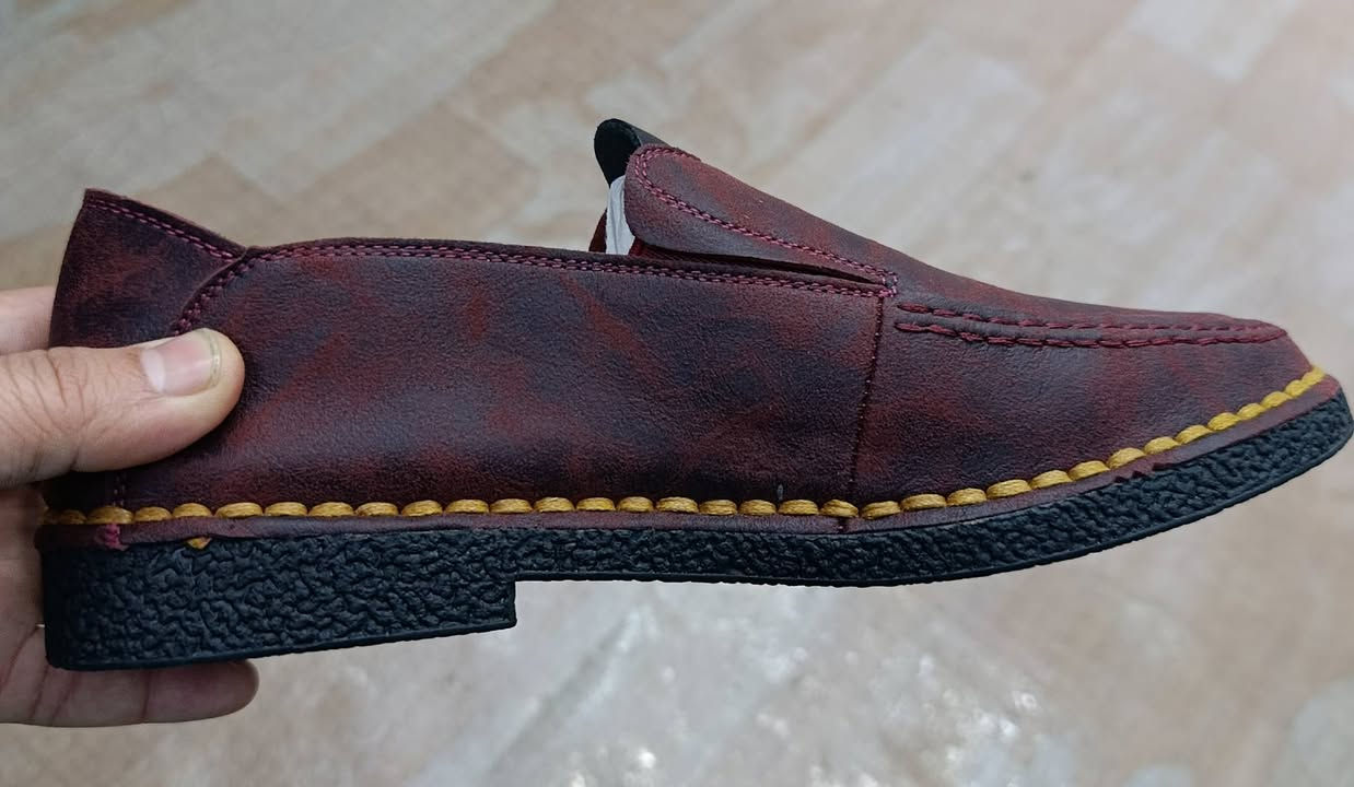 حذاء جلد طبيعي خفيف جدا قياس (40) الطول 25سم قالب صغير


**إذا كنت صاحب هذا الإعلان وتريد حذفه لأي سبب، رجاءا أرسل رسالة إلى الدعم الفني**