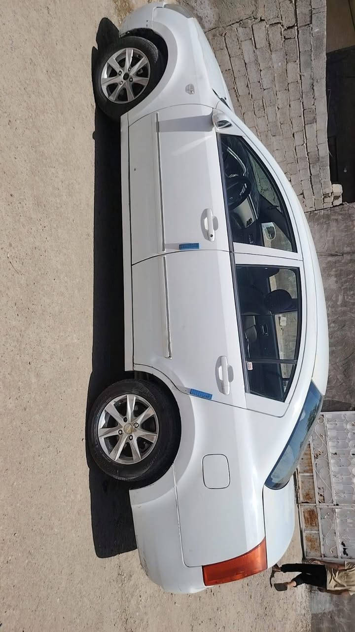 السلام عليكم ورحمة الله وبركاته

🚘 Chery A5 2011 للبيع
كير أوتماتيك ميكانيكي
مكينة 2000

السيارة بلاديه بدون صبغ
شاشة وكامرة
سستم سماعات
دوشمة جديدة
تحكم ريموت
فتح وقفل جنطة
رفع جامات

السيارة كاملة مكملة من كلشي
كهربائياتها بلادي وكاملة
تبريدها ثلج
سيارة متعوب عليها ونظيفة

السيارة باسمي ورقم بغداد إنكليزي
سنوية 2030
هزة جديدة ومصفرة غرامات
شرط تحويل مباشر وأكاتبك على عقد مروري

📍المكان: بغداد – التاجي

📞 للاستفسار:
***********
