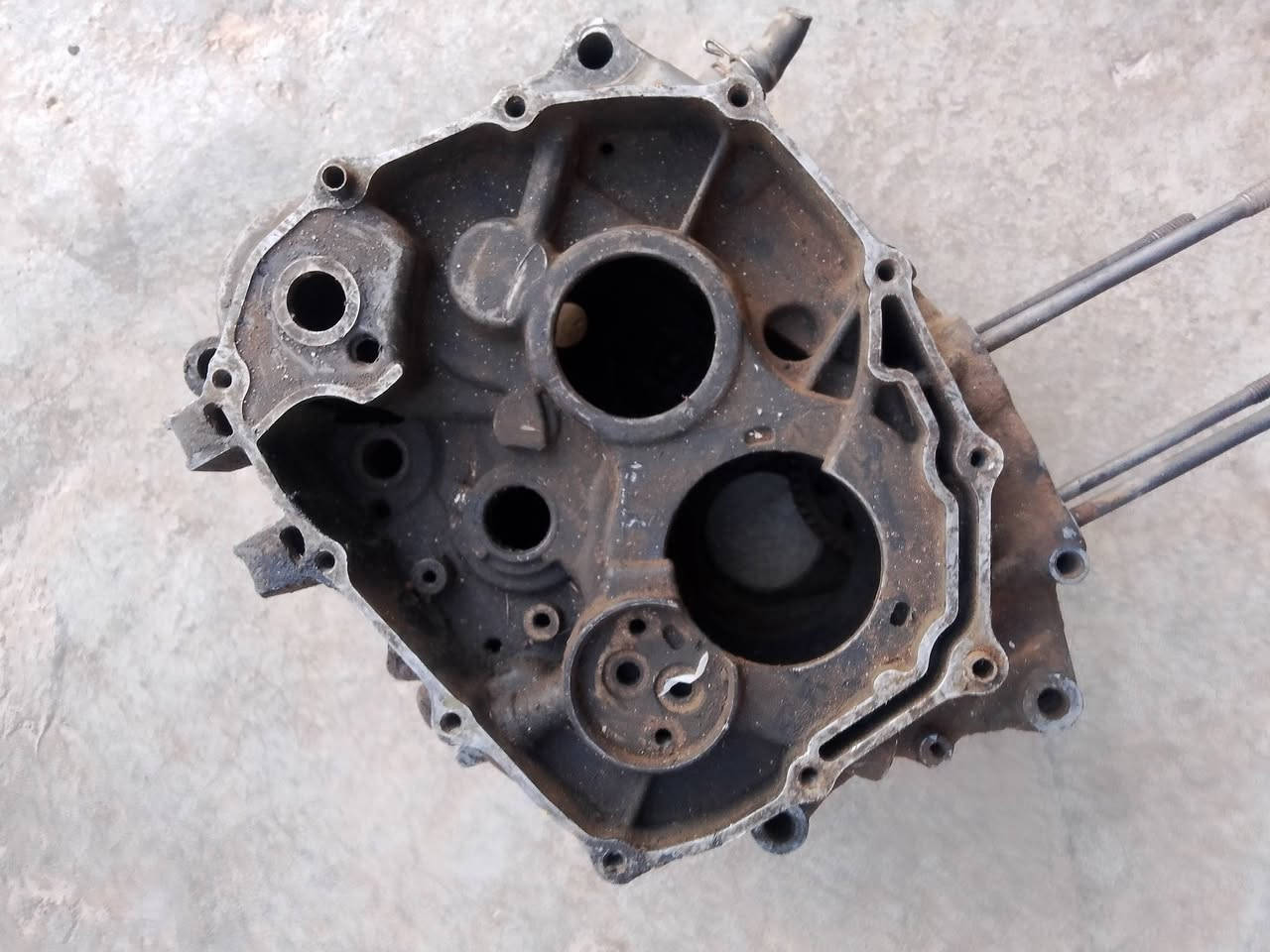 سلام عليكم يوجد صفايح داخليه مال خمسه گير ***********
