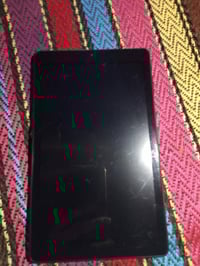 آيباد امزون • ذاكرة ٣٢ • مقفل يحتاج فرمته